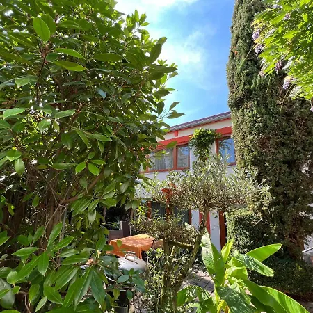 Haus Pia Executive Apartment